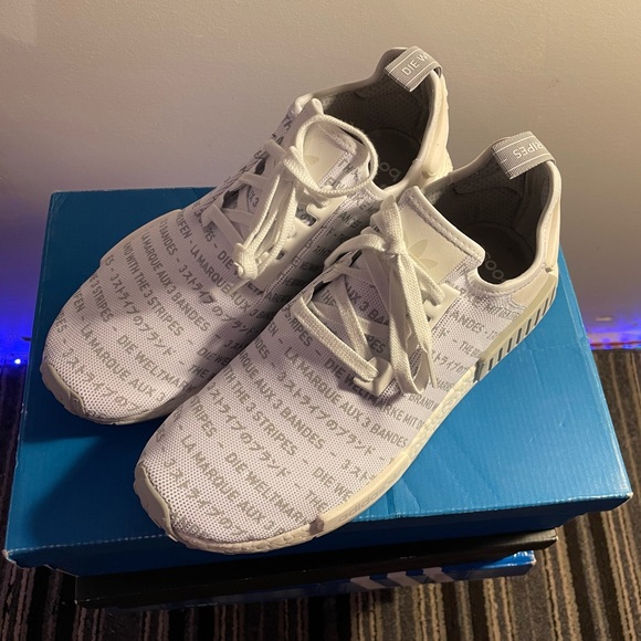 NMD R1 - Picture 2 of 4